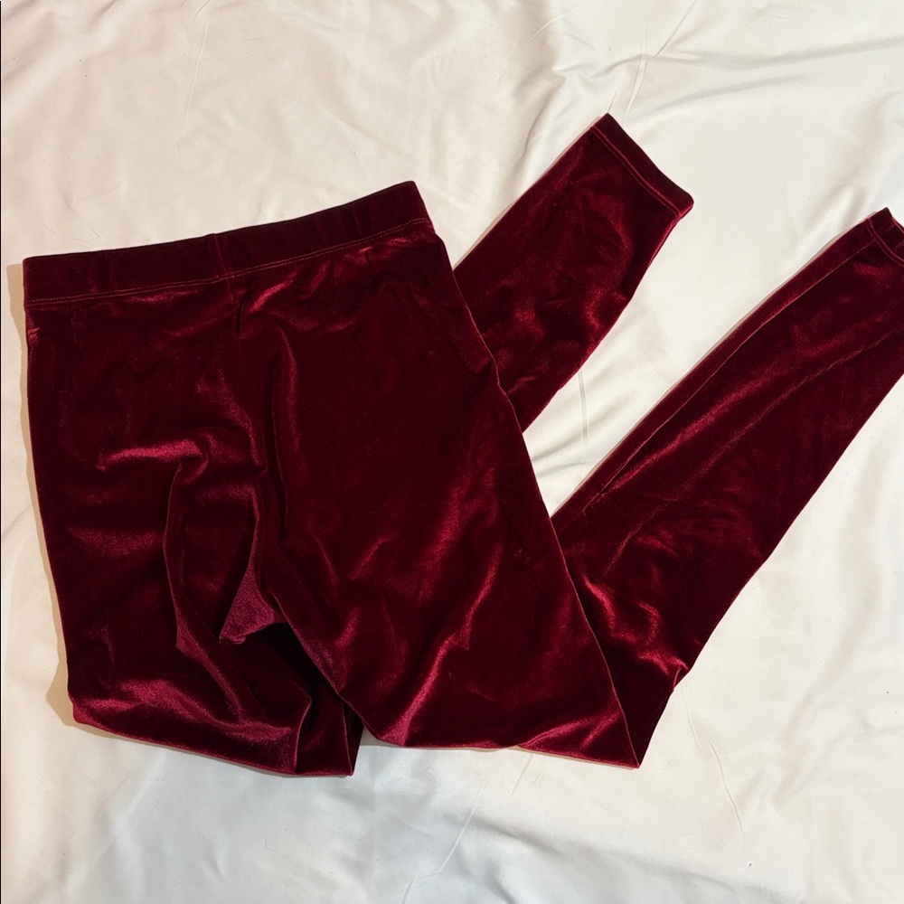 Fabletics Red Velvet Velour Oasis Twist Sports Bra + Emma Leggings Matching Set - Picture 7 of 11